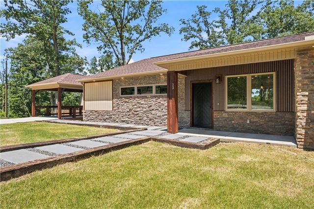 23 Topcliffe Lane, Bella Vista, AR 72715