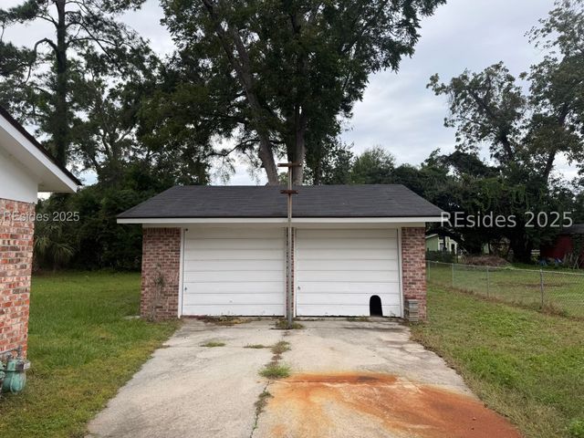 4027 Shell Point Rd, Beaufort, SC 29906