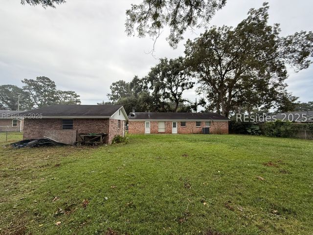 4027 Shell Point Rd, Beaufort, SC 29906