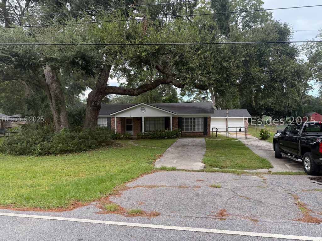 4027 Shell Point Rd, Beaufort, SC 29906