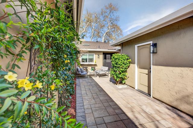 1113 Silver Oak Court, San Jose, CA 95120
