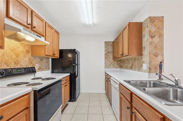 3027 Fair Creek Court, Lithonia, GA 30338