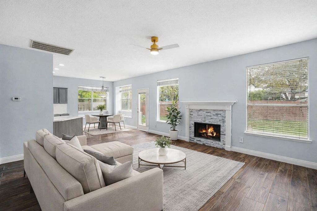 2623 Pine Shadows Drive, Sugar Land, TX 77479