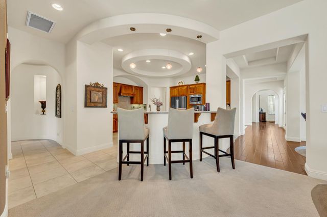 8610 San Lucas Cir, Roseville, CA 95747