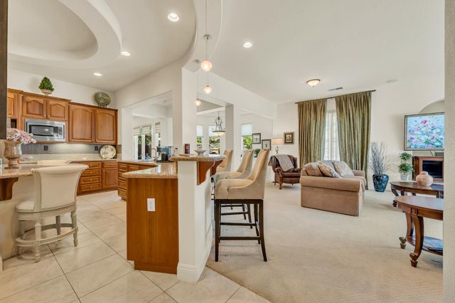 8610 San Lucas Cir, Roseville, CA 95747