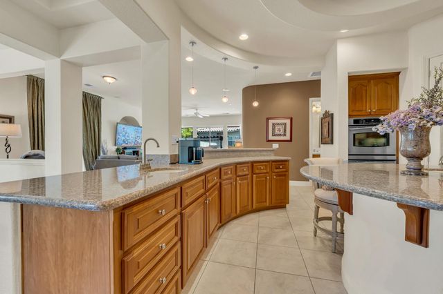 8610 San Lucas Cir, Roseville, CA 95747