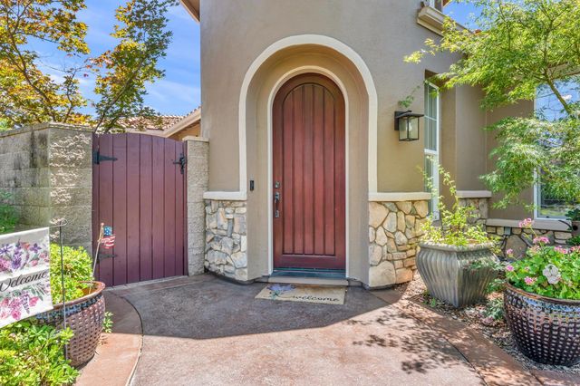 8610 San Lucas Cir, Roseville, CA 95747