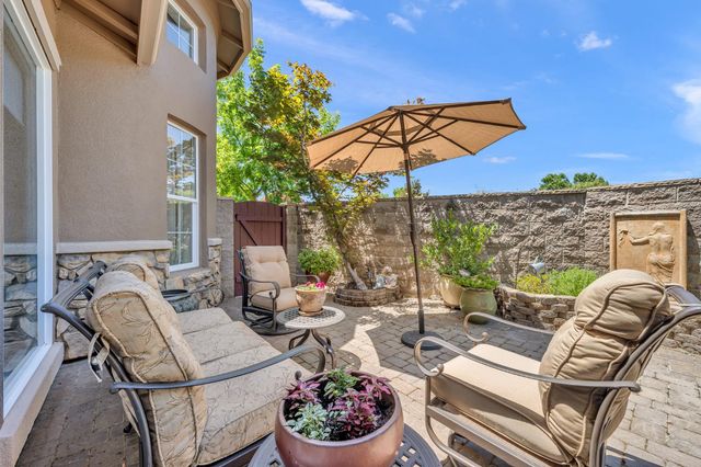 8610 San Lucas Cir, Roseville, CA 95747