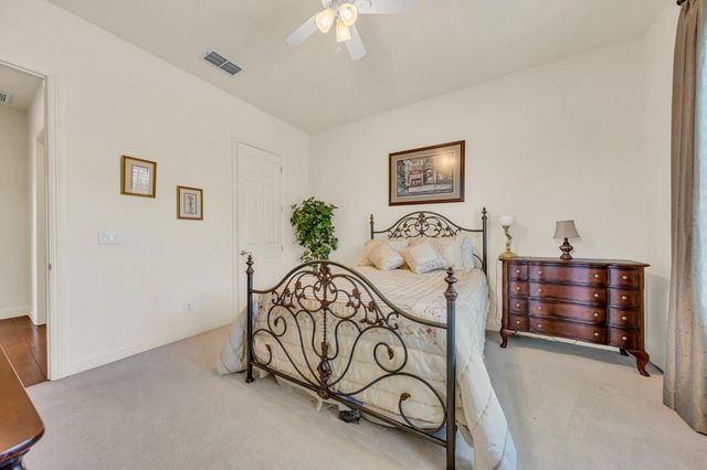 8610 San Lucas Cir, Roseville, CA 95747
