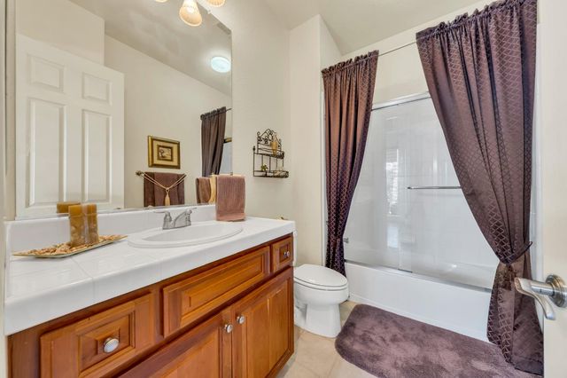 8610 San Lucas Cir, Roseville, CA 95747