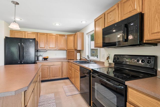 1702 Sanders Road, Bethel, VT 05032