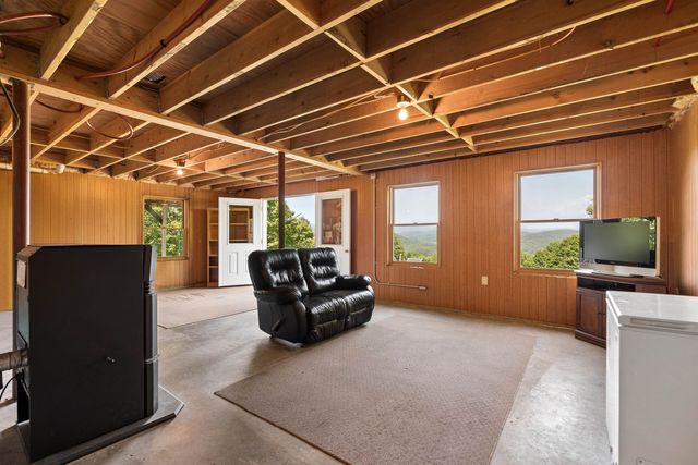 1702 Sanders Road, Bethel, VT 05032