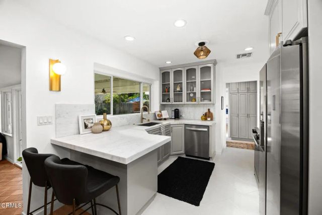 4811 Hill Street, La Canada Flintridge, CA 91011