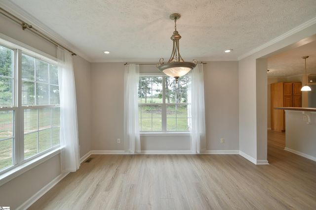 579 Daventon Road, Honea Path, SC 29654