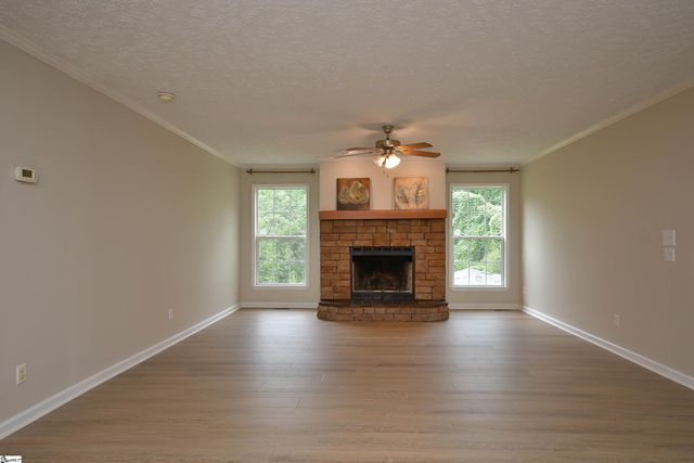 579 Daventon Road, Honea Path, SC 29654