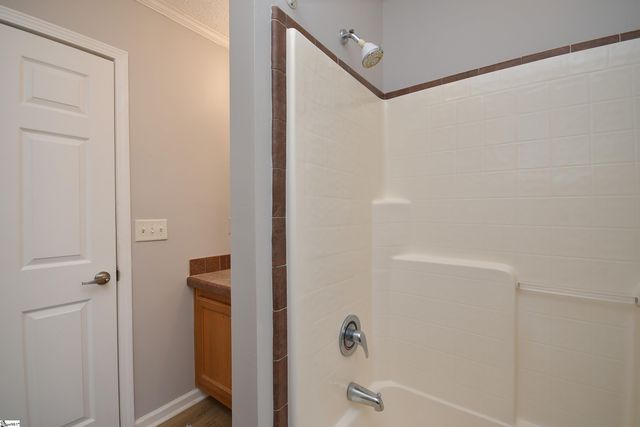 579 Daventon Road, Honea Path, SC 29654