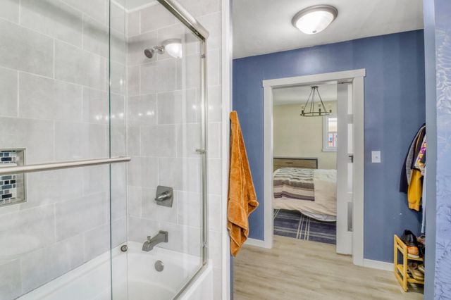 2402 Broadway N, Fargo, ND 58102