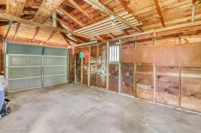 2402 Broadway N, Fargo, ND 58102