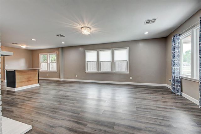 2319 NW 18th Street, Oklahoma City, OK 73107