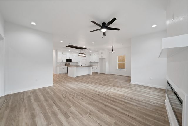 3005 Hanna Avenue, Fort Worth, TX 76106