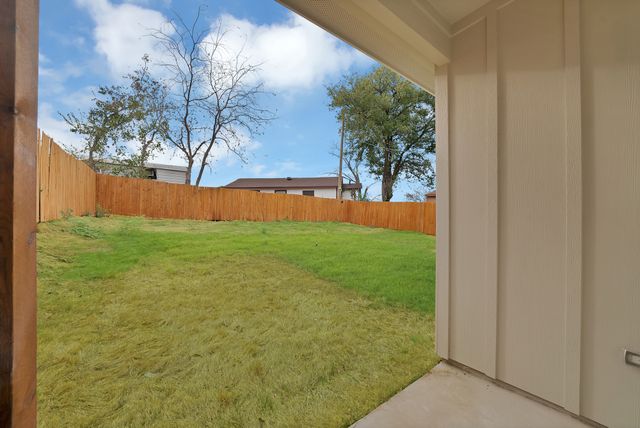 3005 Hanna Avenue, Fort Worth, TX 76106