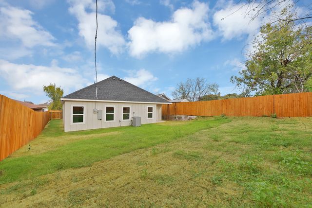 3005 Hanna Avenue, Fort Worth, TX 76106