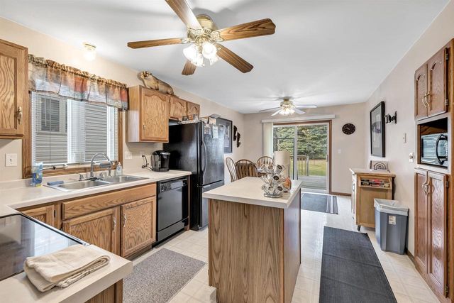 1264 FRANCO COURT, De Pere, WI 54115