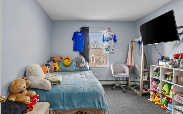 2 Smith Street, Deer Park, NY 11729