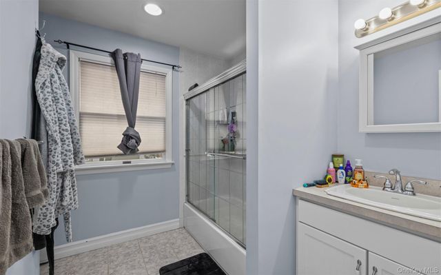 2 Smith Street, Deer Park, NY 11729