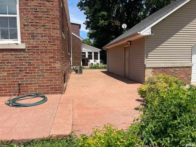313 EMBERT Place, Peoria, IL 61603