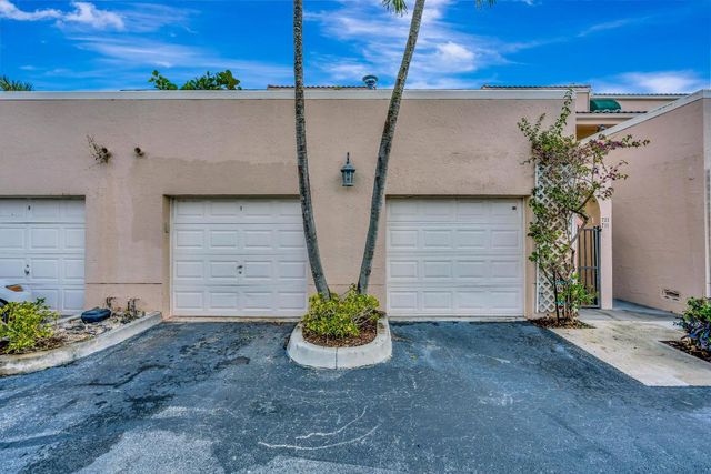 6630 Villa Sonrisa Drive 721, Boca Raton, FL 33433
