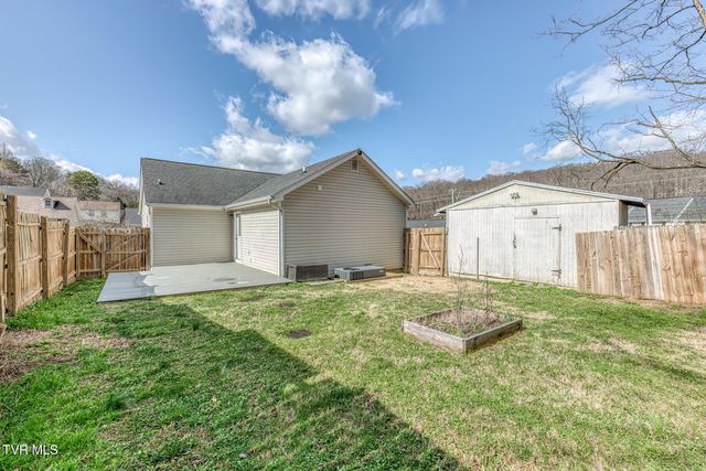 105 Saint James Place, Bristol, TN 37620
