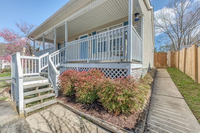 105 Saint James Place, Bristol, TN 37620