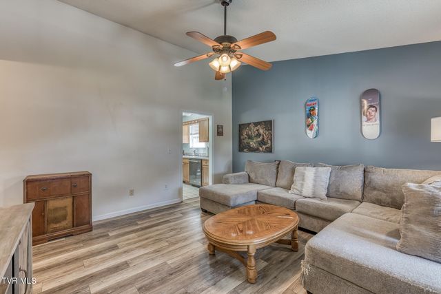 105 Saint James Place, Bristol, TN 37620