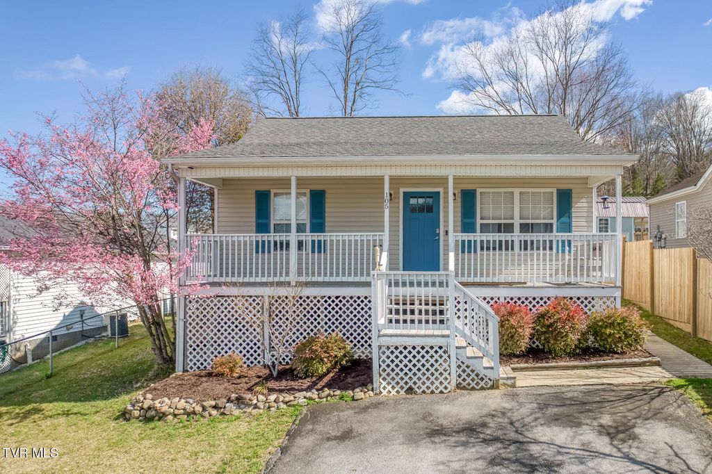 105 Saint James Place, Bristol, TN 37620