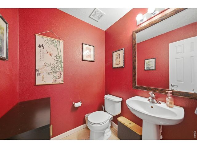 1539 Sea Wolf Ct, Fort Collins, CO 80526