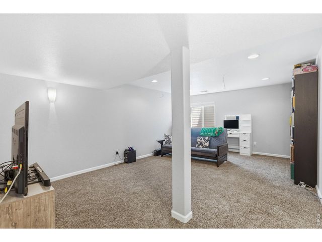 1539 Sea Wolf Ct, Fort Collins, CO 80526