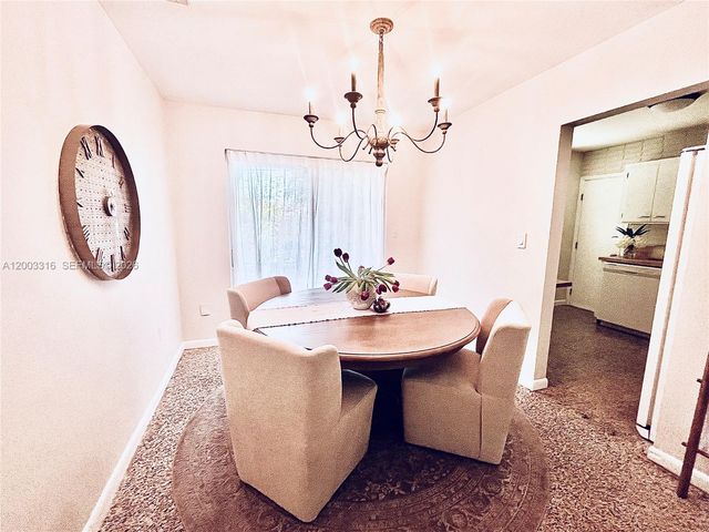 9840 SW 165th Ter, Miami, FL 33157