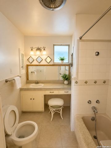 117 WAGON TRAIL RD, Shavano Park, TX 78231