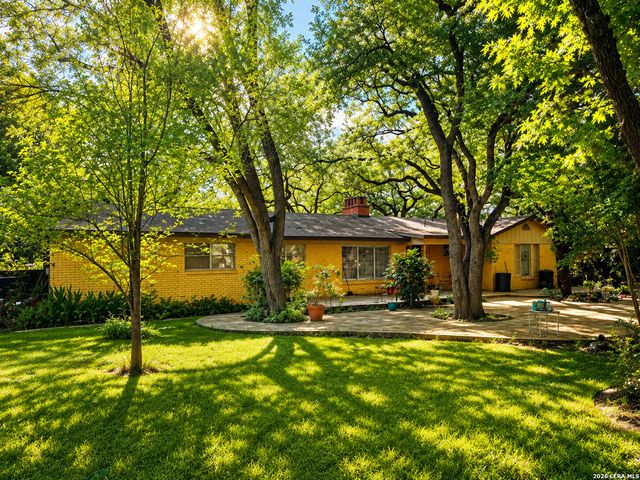 117 WAGON TRAIL RD, Shavano Park, TX 78231