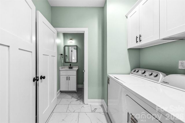 807 N Whitted Street, Hendersonville, NC 28791