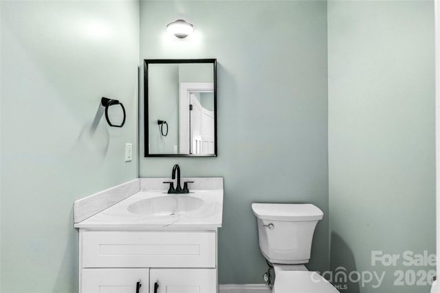 807 N Whitted Street, Hendersonville, NC 28791