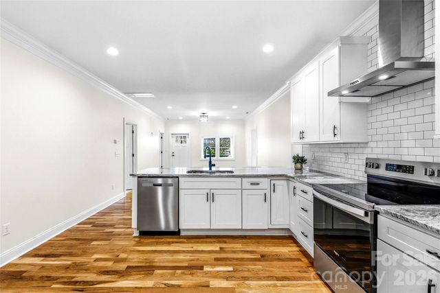 807 N Whitted Street, Hendersonville, NC 28791