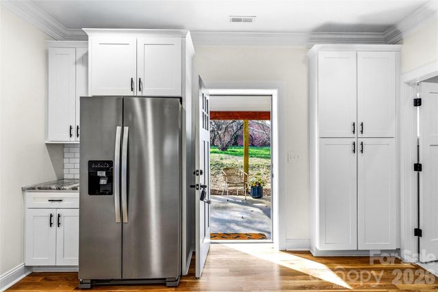 807 N Whitted Street, Hendersonville, NC 28791