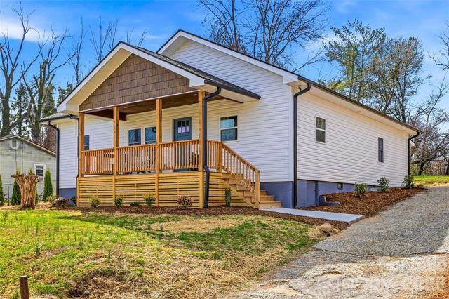 807 N Whitted Street, Hendersonville, NC 28791