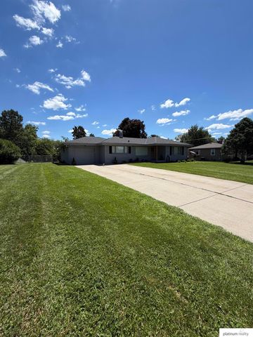 11521 N post Road, Omaha, NE 68112