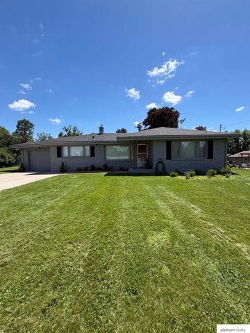 11521 N post Road, Omaha, NE 68112