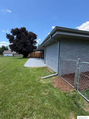 11521 N post Road, Omaha, NE 68112
