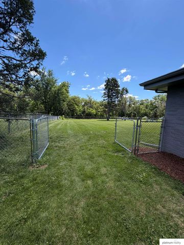 11521 N post Road, Omaha, NE 68112