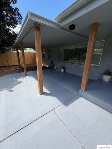 11521 N post Road, Omaha, NE 68112